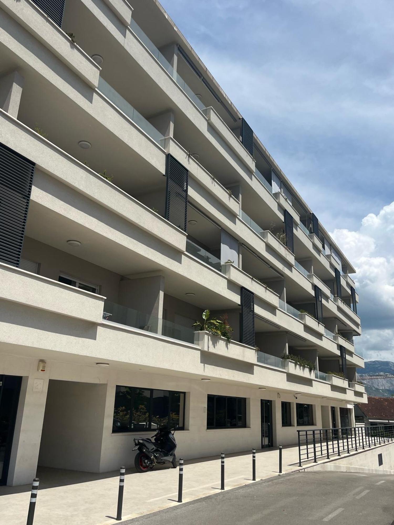 Luxury Apartment Rinos - Free Garage Parking Split Exteriör bild